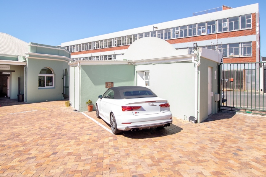 To Let 1 Bedroom Property for Rent in Woodstock Western Cape